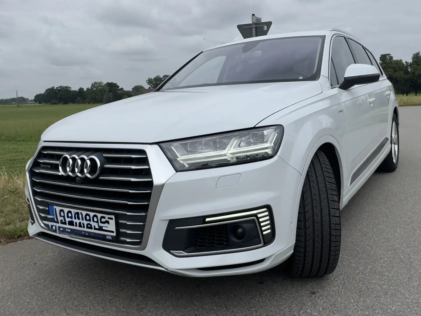 Audi Q7 Q7 Diesel Plug-in-Hybrid 3.0 TDI e-tron quattro Weiß - 1