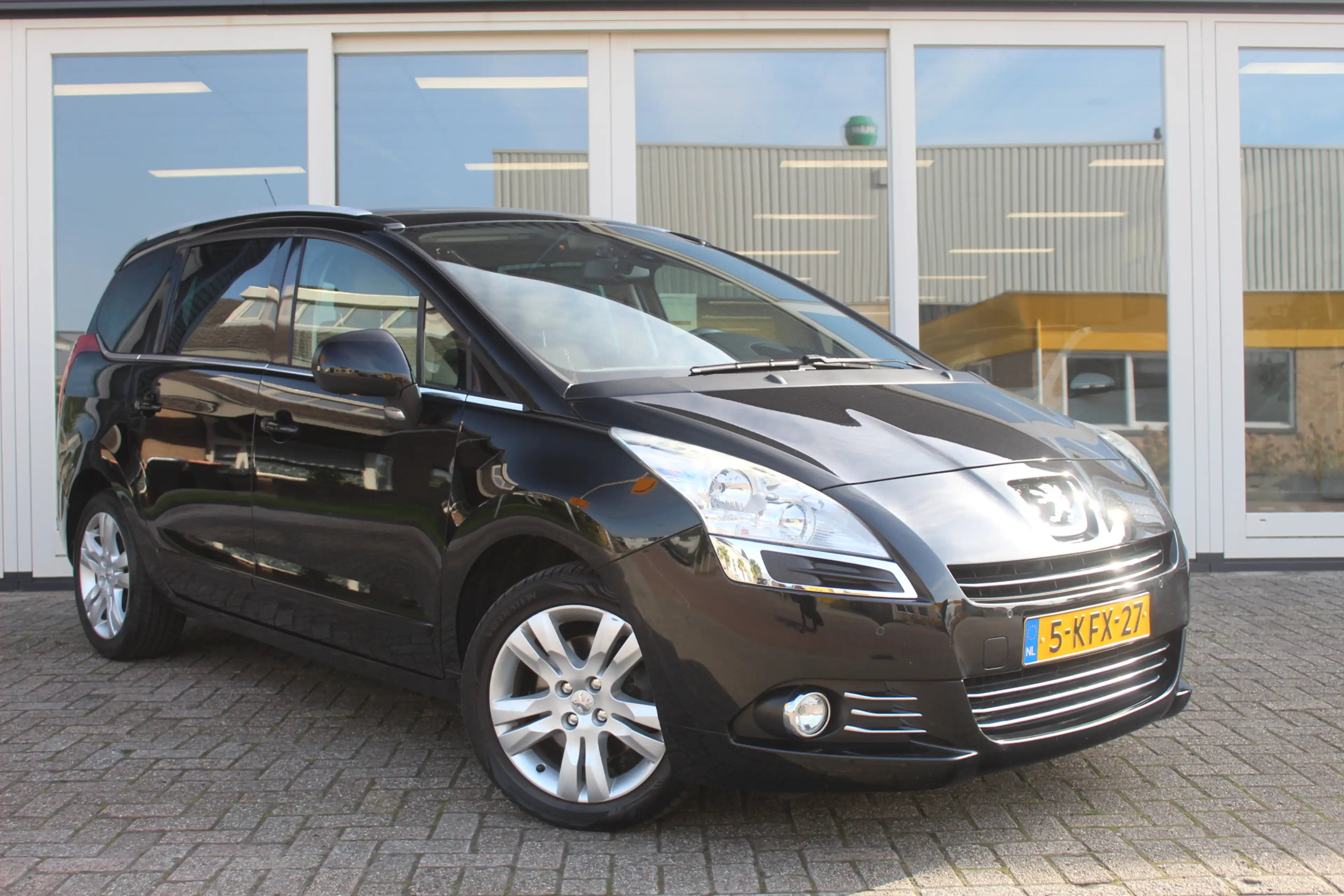 Peugeot 5008 1.6 THP 155 PK Executive 7p, **Nieuwe Ketting** Cr — photo 3