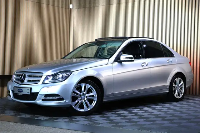 Mercedes-Benz C-Class view 10