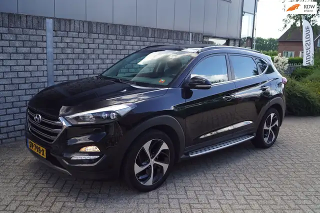 Hyundai TUCSON 1.6 T-GDi Premium 4WD Autom Panodak Leder Sportst