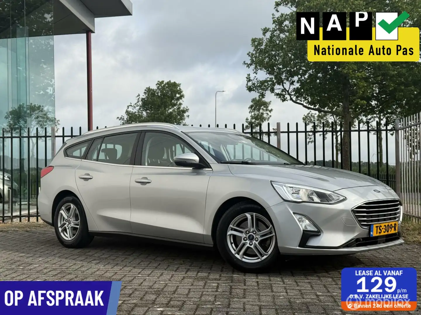 Ford Focus Wagon 1.0 EcoBoost | Carplay |Rijklaar incl beurt Grijs - 1