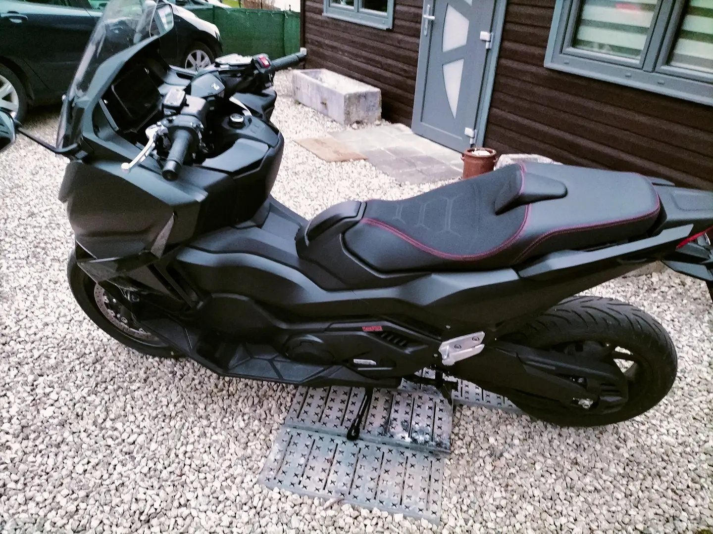 Honda Forza 750 Nouveau model 2025 Zwart - 2