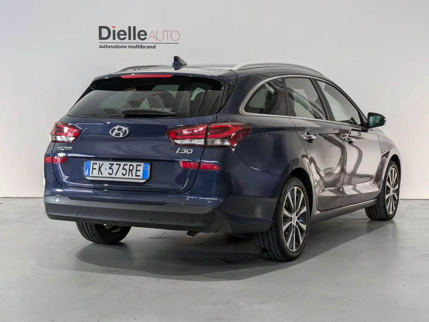 Hyundai i30 Wagon 1.6 CRDi 136CV DCT Style Blu/Azzurro - 2