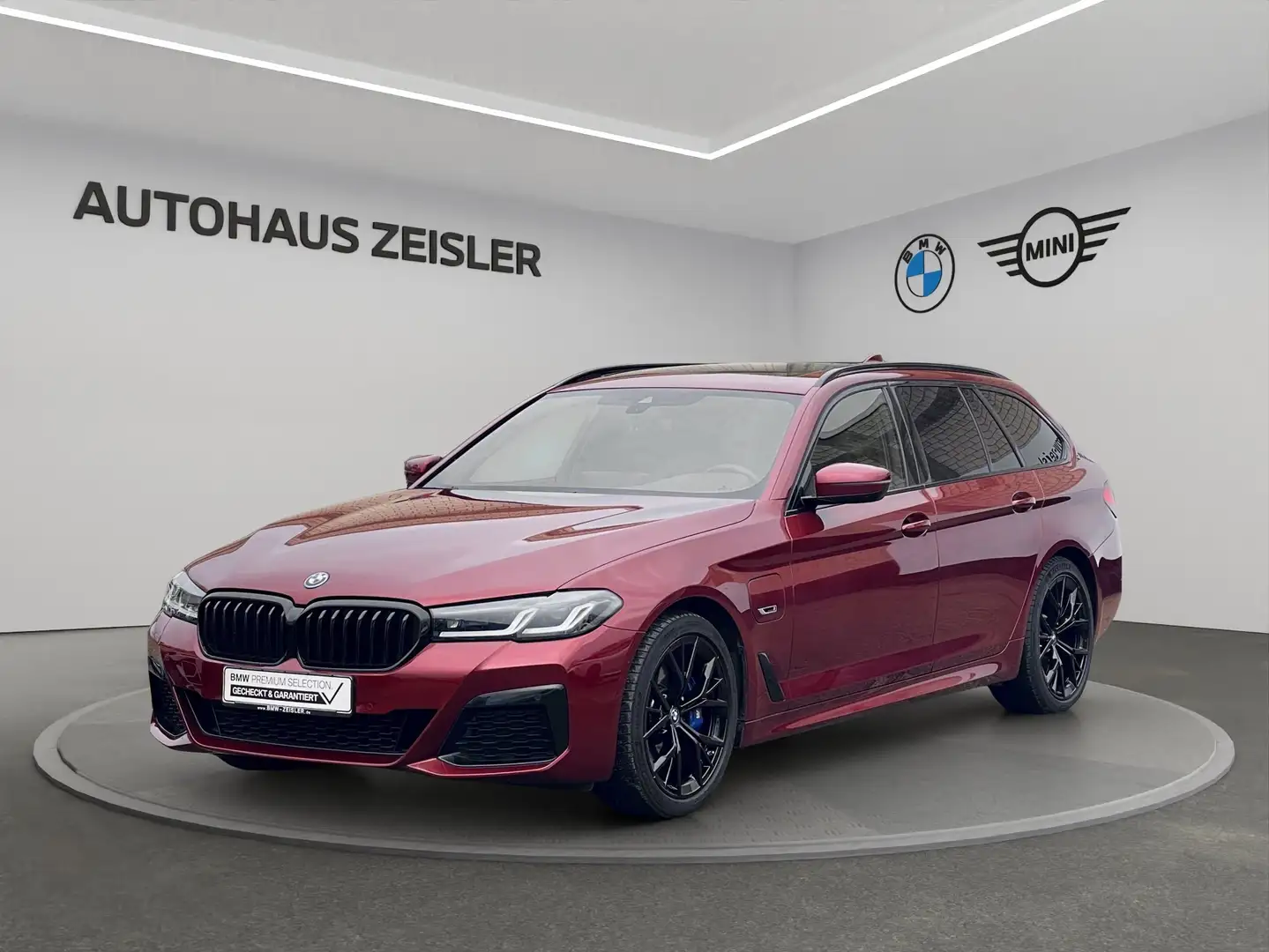 BMW 530 e Touring M SPORTPAKET PanoDach AHK Hifi Rouge - 1