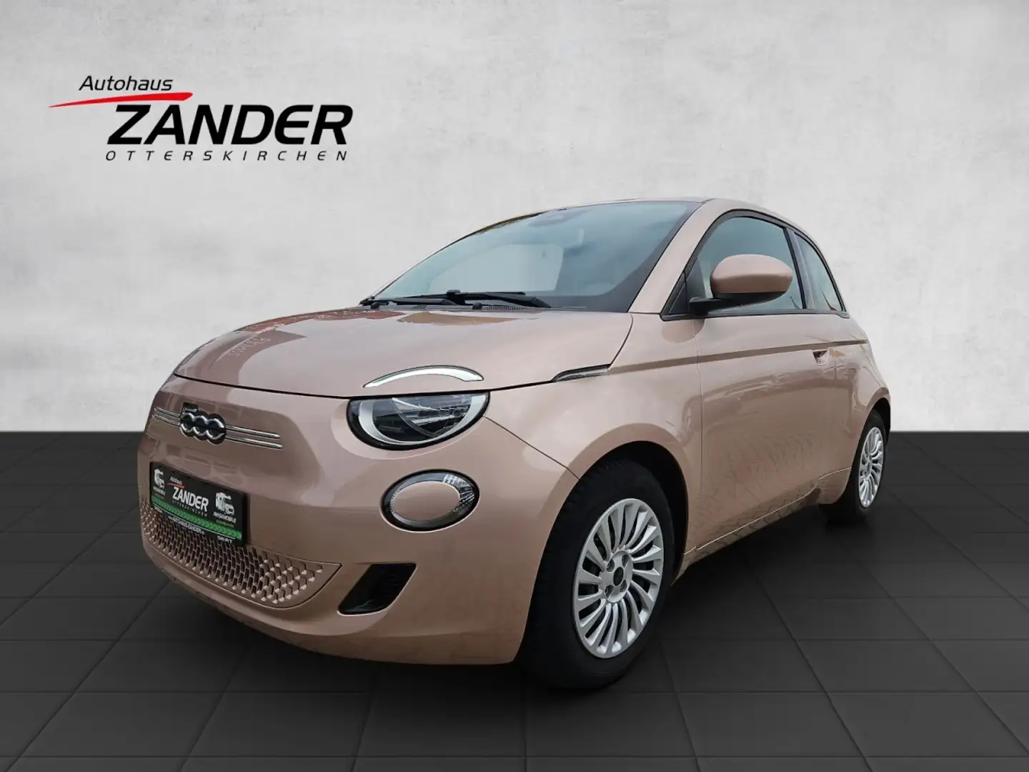 Fiat 500e 42kWh Akku - Navi - Bluetooth Or - 1