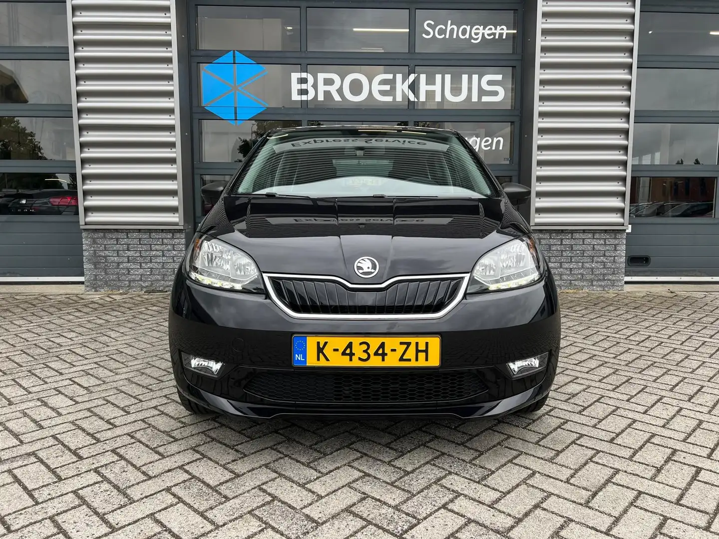 Skoda Citigo e-iV 83 pk EV Ambition | Airco (automatisch) | Cru Black - 2