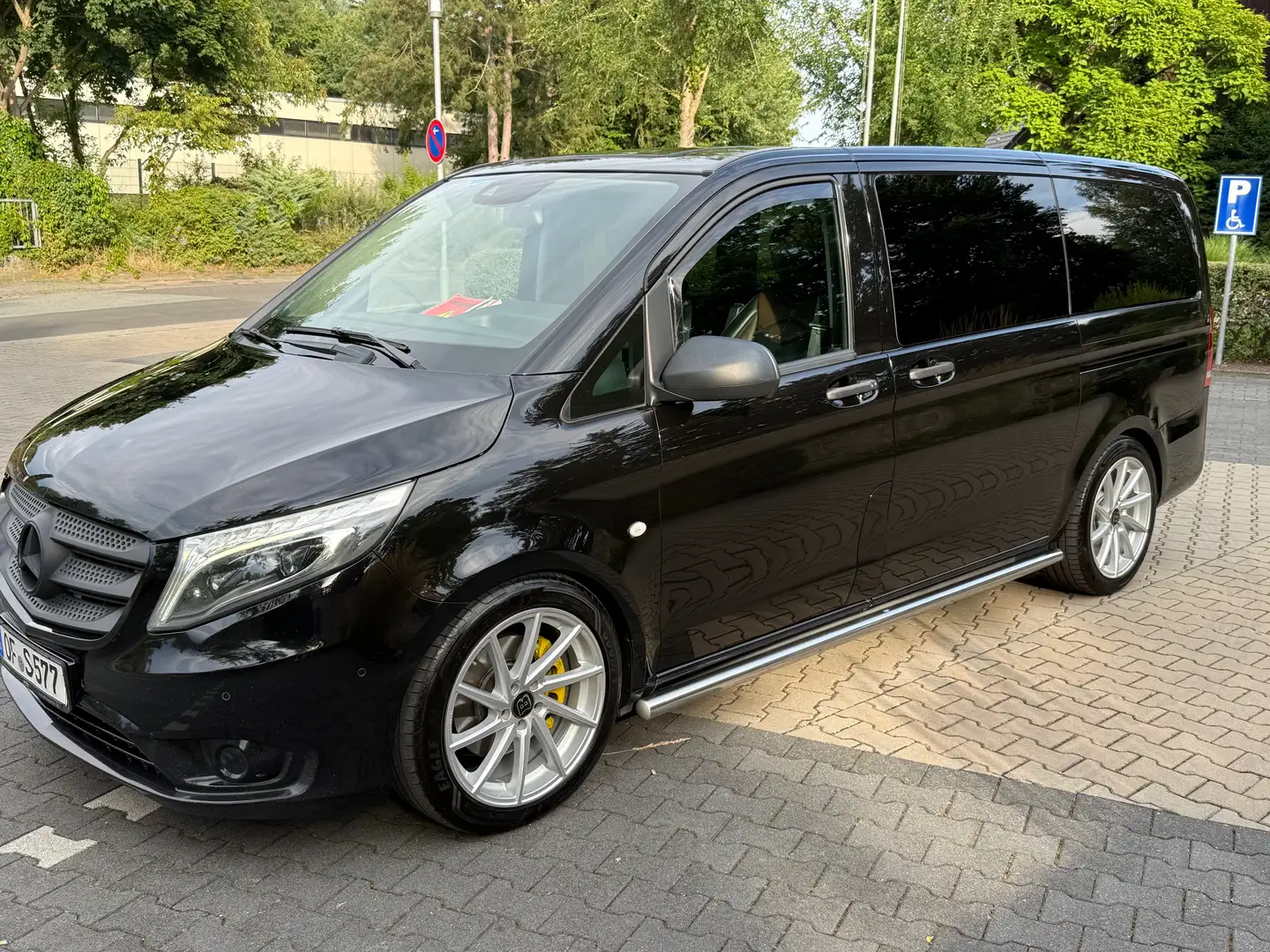 Mercedes-Benz Vito Vito 119 Tourer Select Lang +LED+SHZ+Liegepa Schwarz - 1