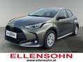 Toyota Yaris 1,0 l 5-türig Active   8-fach bereift! Grün - thumbnail 1