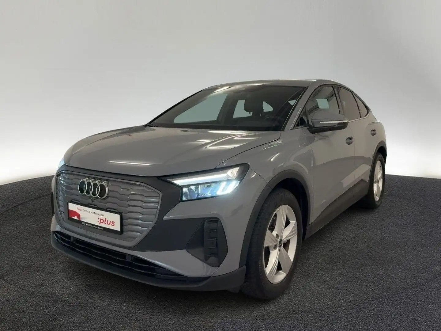 Audi Q4 e-tron 35 PDC RFK NAVI VIRTUAL Grau - 2