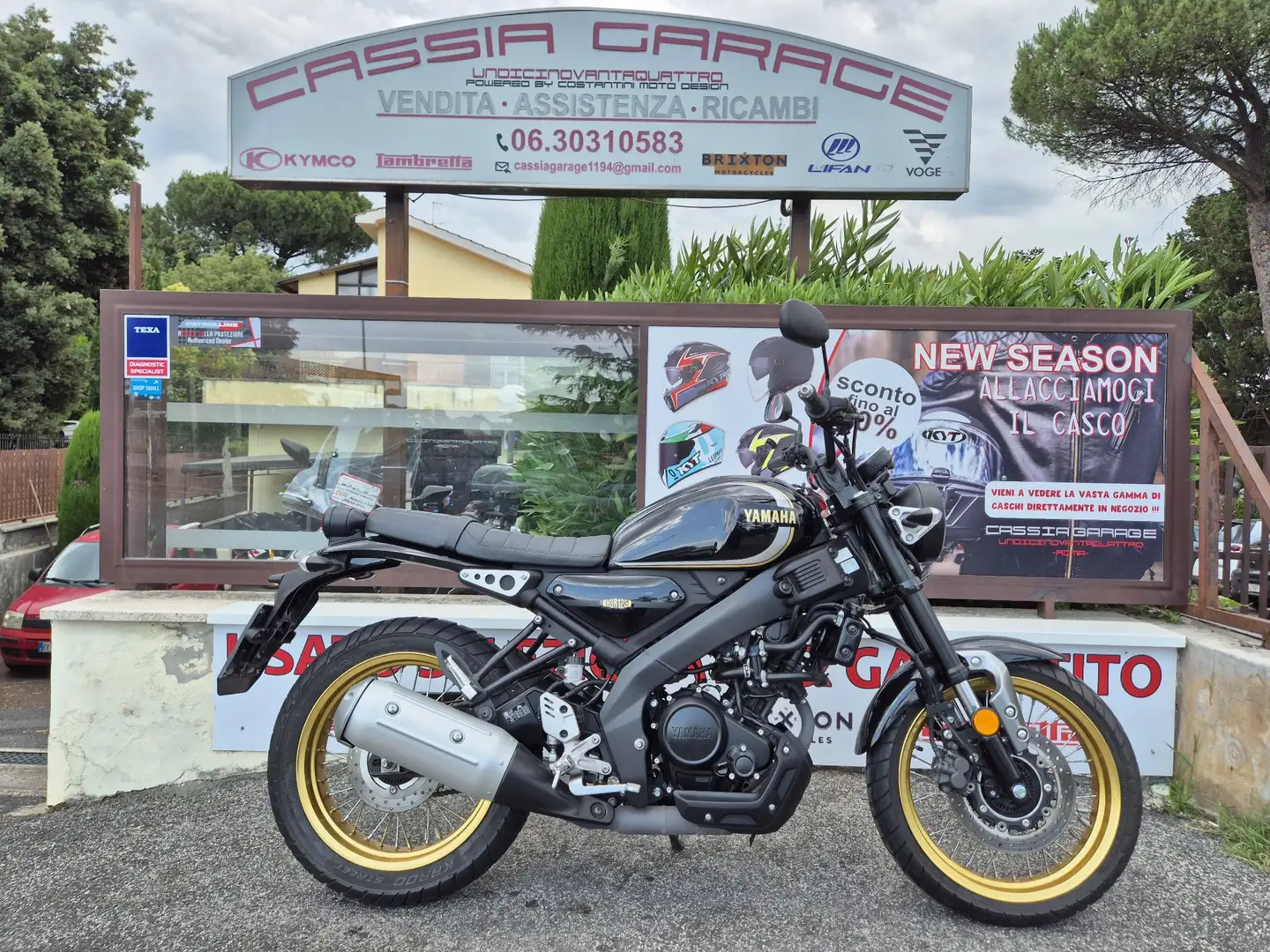 Yamaha XSR 125 Noir - 1