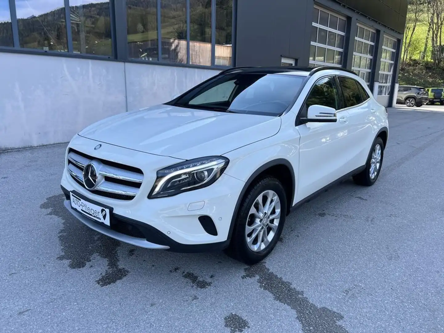 Mercedes-Benz GLA 200 CDI / d (156.902) Weiß - 1
