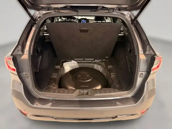 Subaru Legacy 2021, foto 19