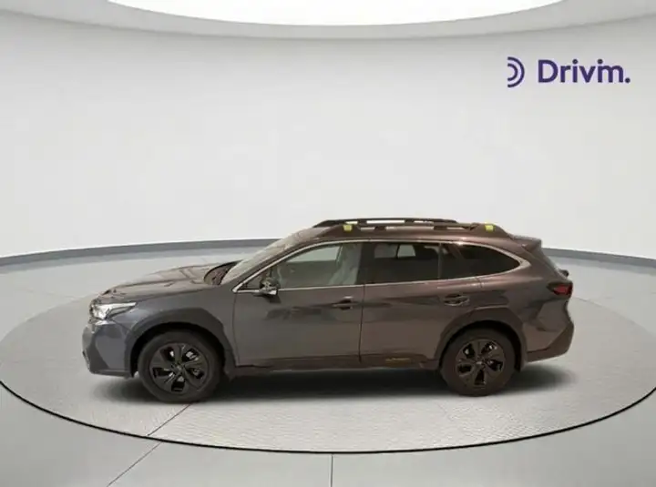 Subaru Legacy 2021, foto 3