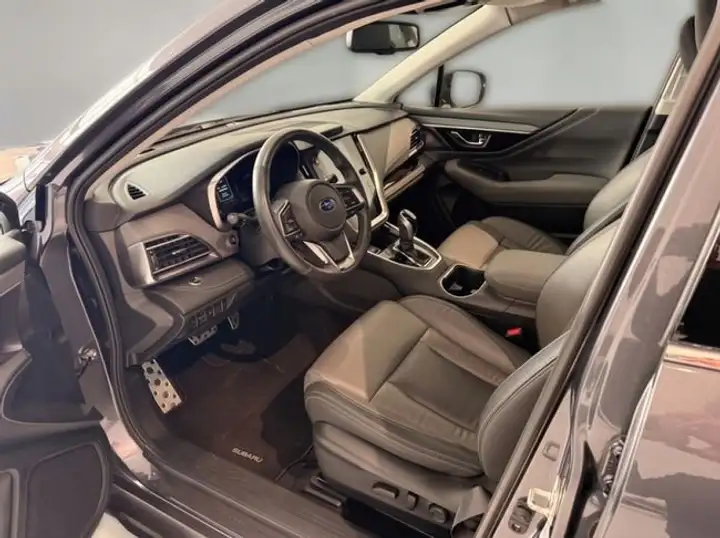 Subaru Legacy 2021, foto 10