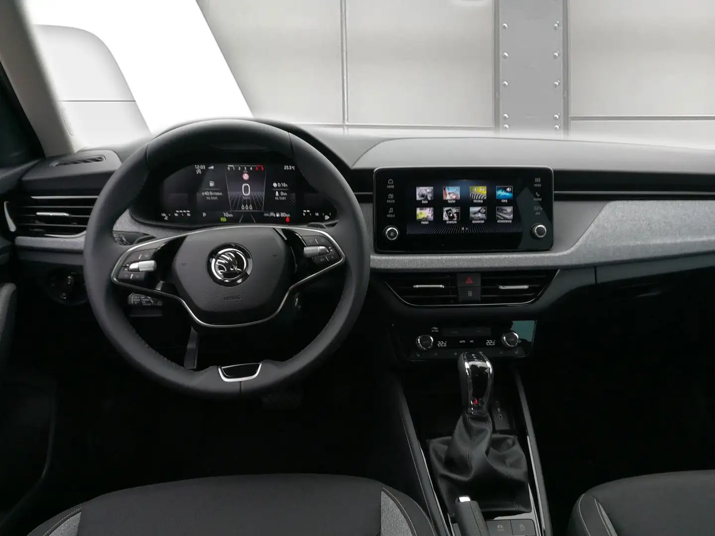 Skoda Kamiq 1.0TSI Selection Kessy LED Kamera AHK Black - 2