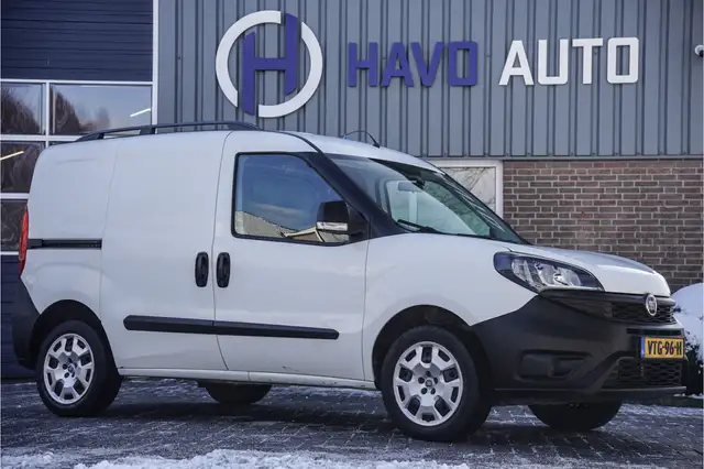 Fiat Doblo Cargo 1.4 Benzine L1, AIRCO, TREKHAAK, BTW-VRIJ /