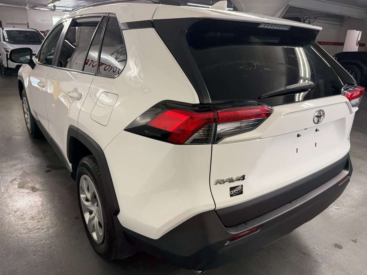 2021 Toyota RAV4 LE FWD *BANCS CHAUFFANTS+ANGLE MORT* 1 PROPRIÉTAIR — снимка 1