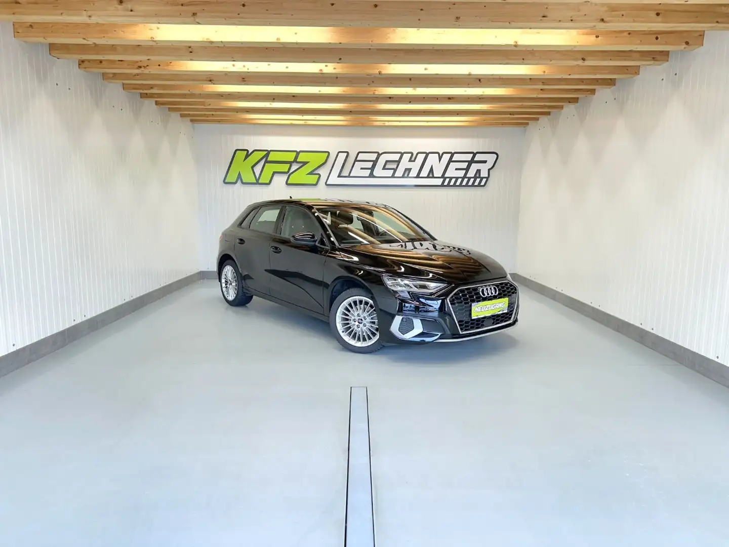 Audi A3 SB 30 TFSI "SITZH*CARPLAY*TEMP*VIRTUAL" Schwarz - 1