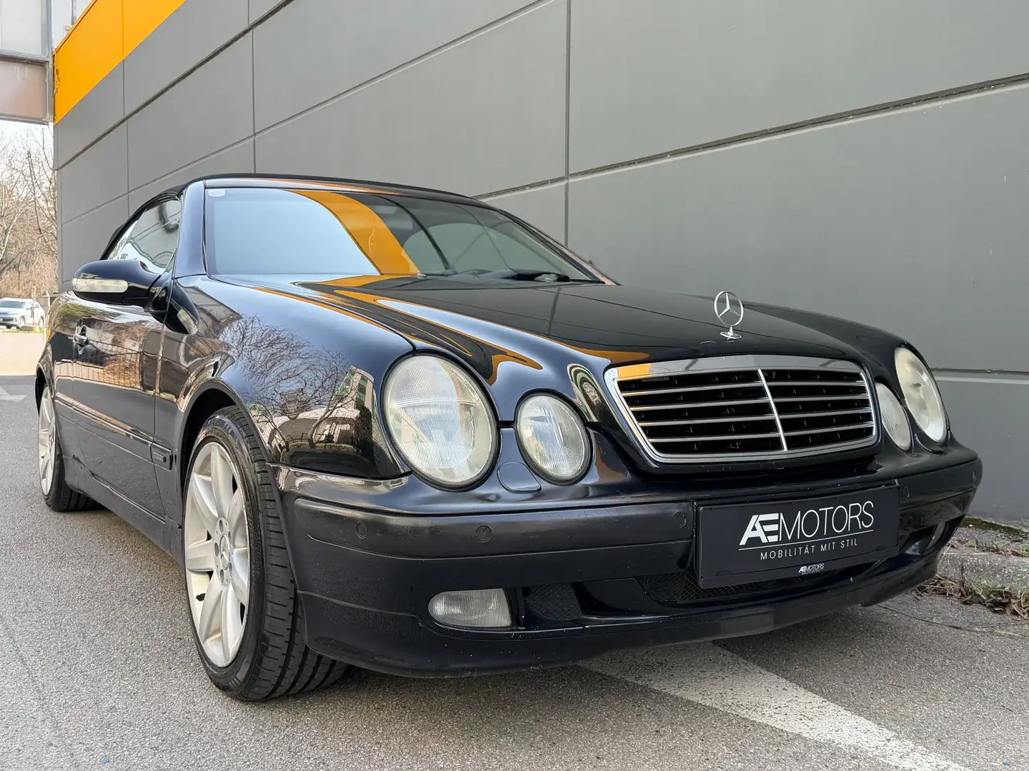 Mercedes-Benz CLK 320 *TEMPOMAT*KLIMA*LEDER*ANDROID*KREDIT MÖGLICH* Schwarz - 1