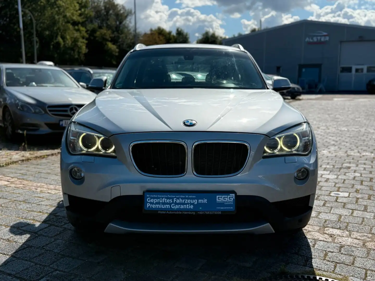 BMW X1 Baureihe X1 18 d xDrive Silber - 2
