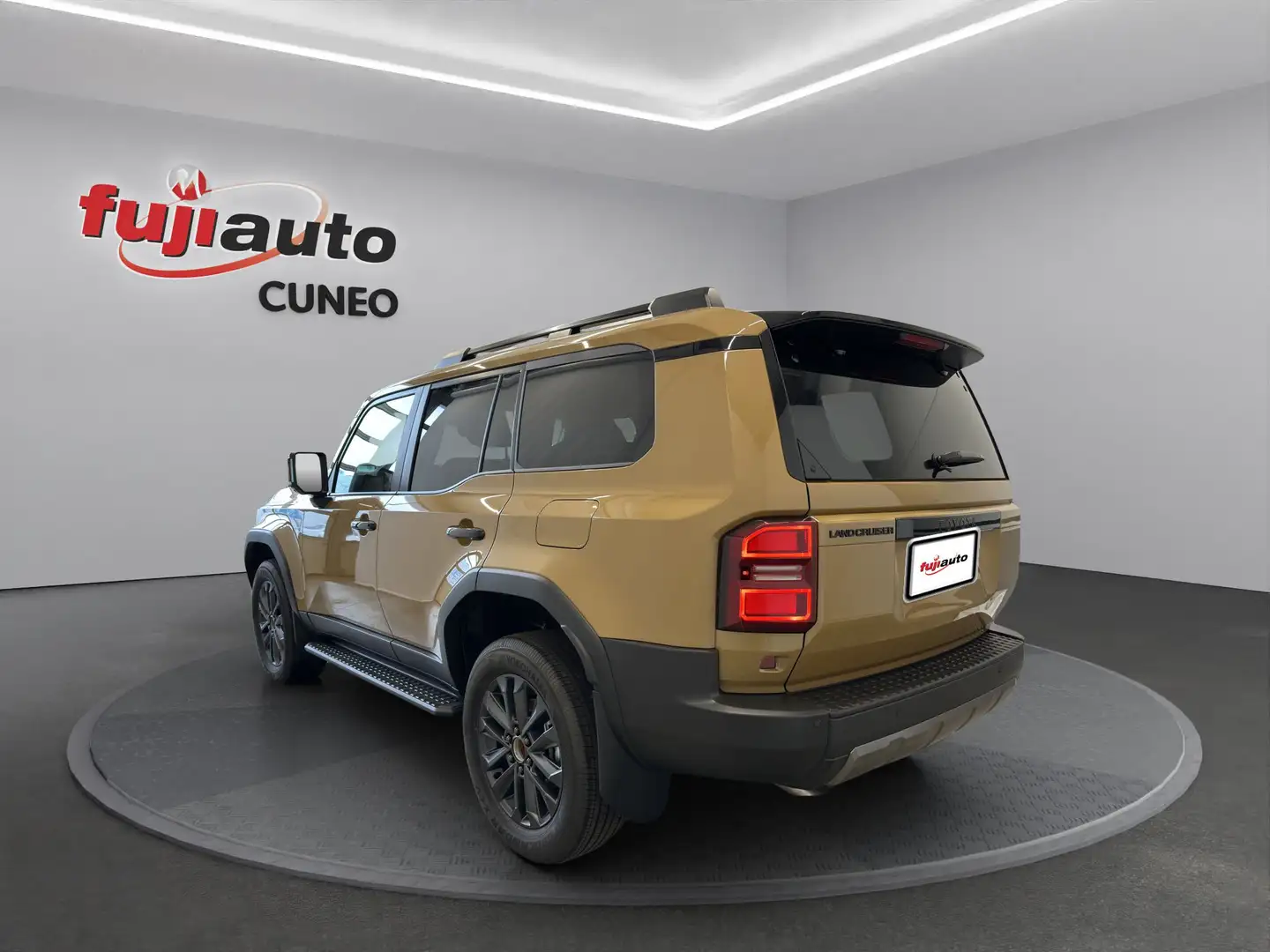 Toyota Land Cruiser Prado Land Cruiser 2.8 d-4d Lounge awd auto Beige - 2