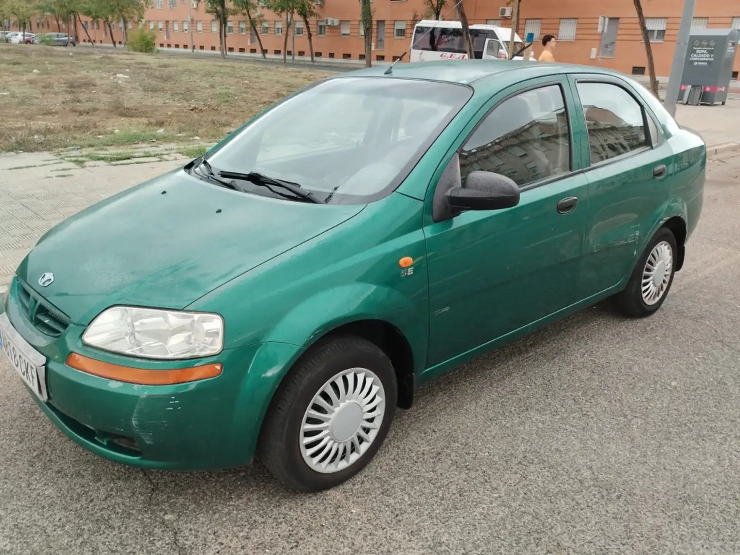 Daewoo Kalos Berlina Manual de 5 Puertas Vert - 2