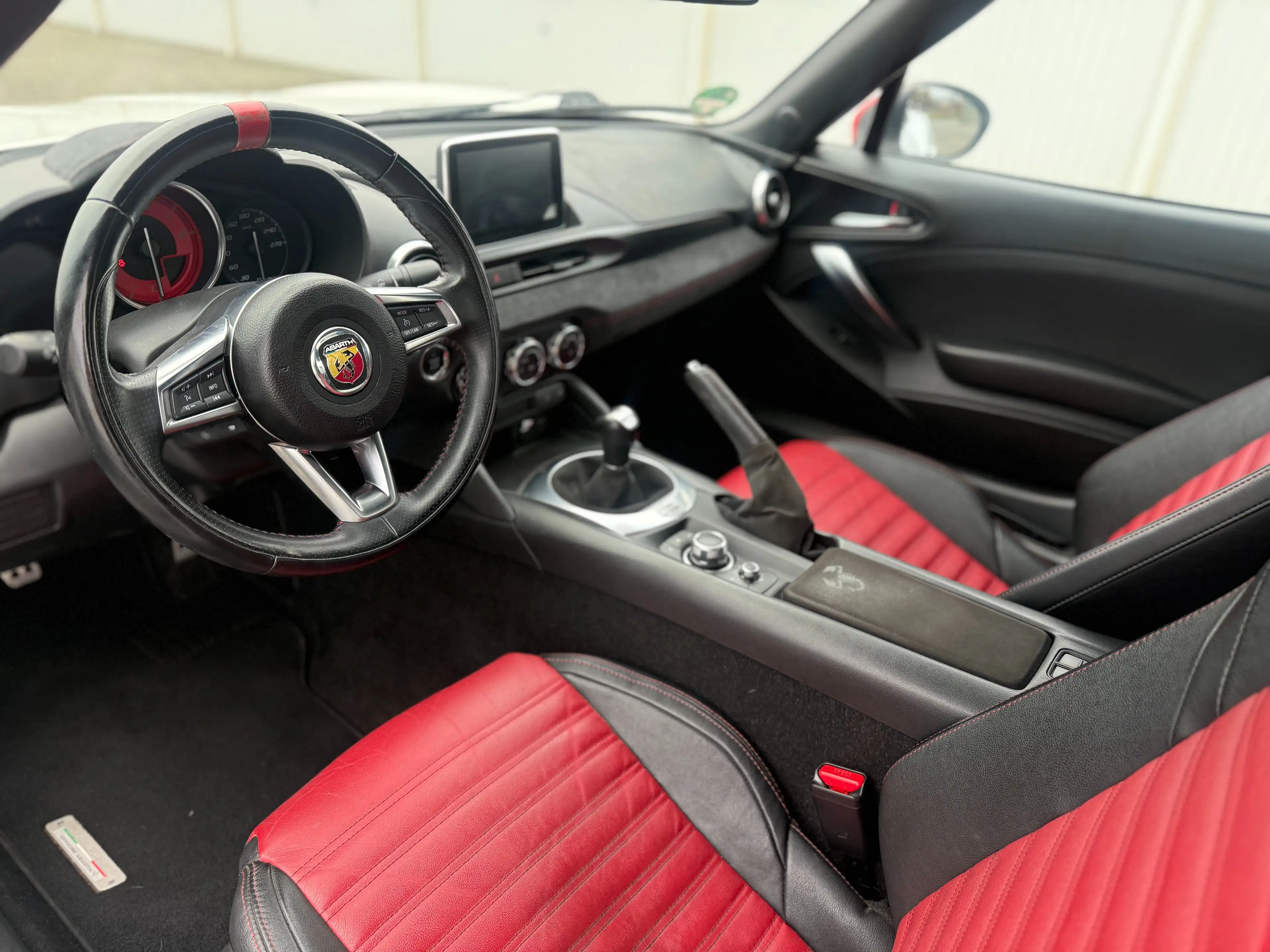 Abarth 124 Spider Basis — photo 14