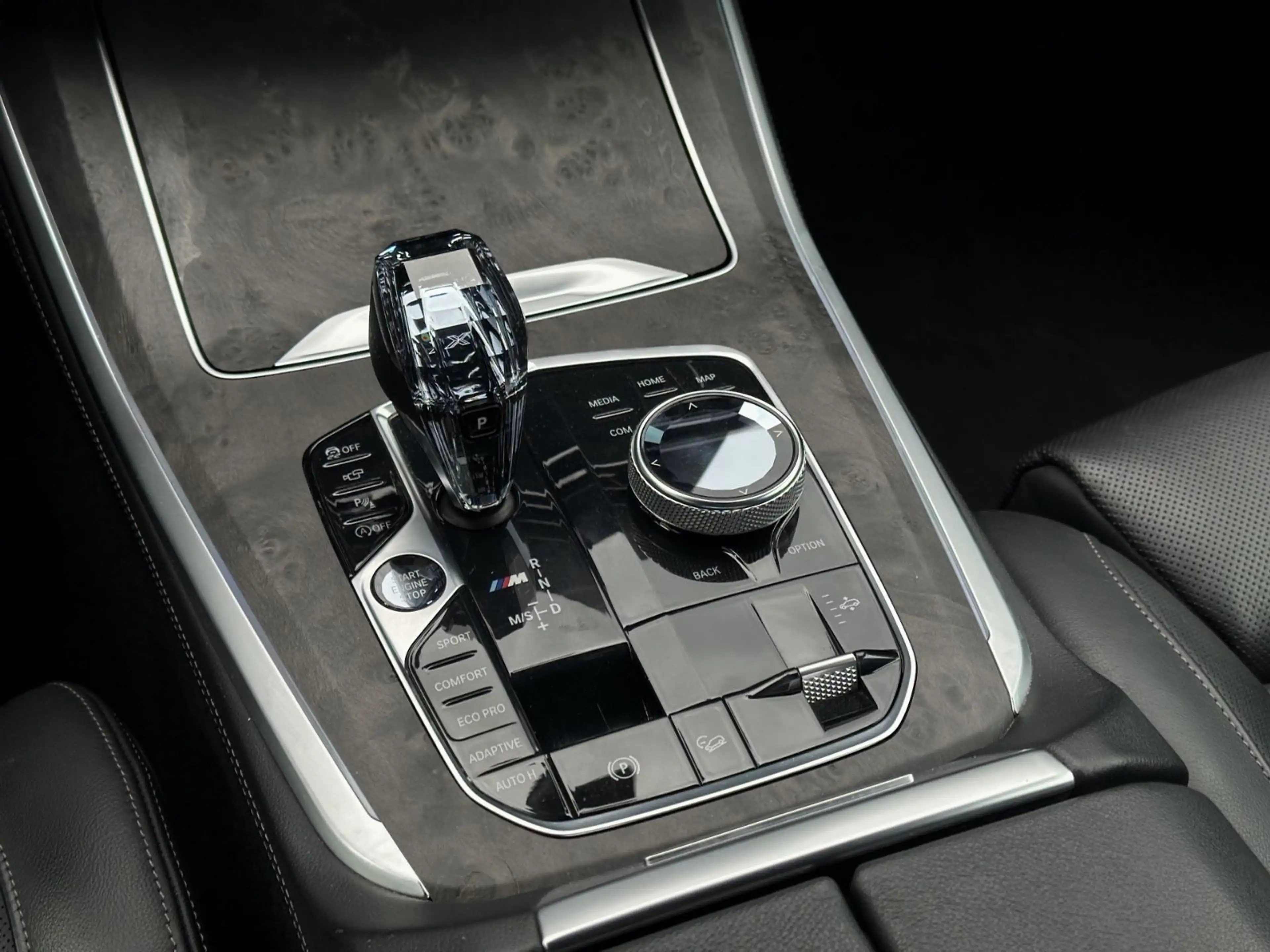 BMW X5 xDrive40i M Sport°LASER°PANO°MASS°HUD°H&K°LUF — photo 9