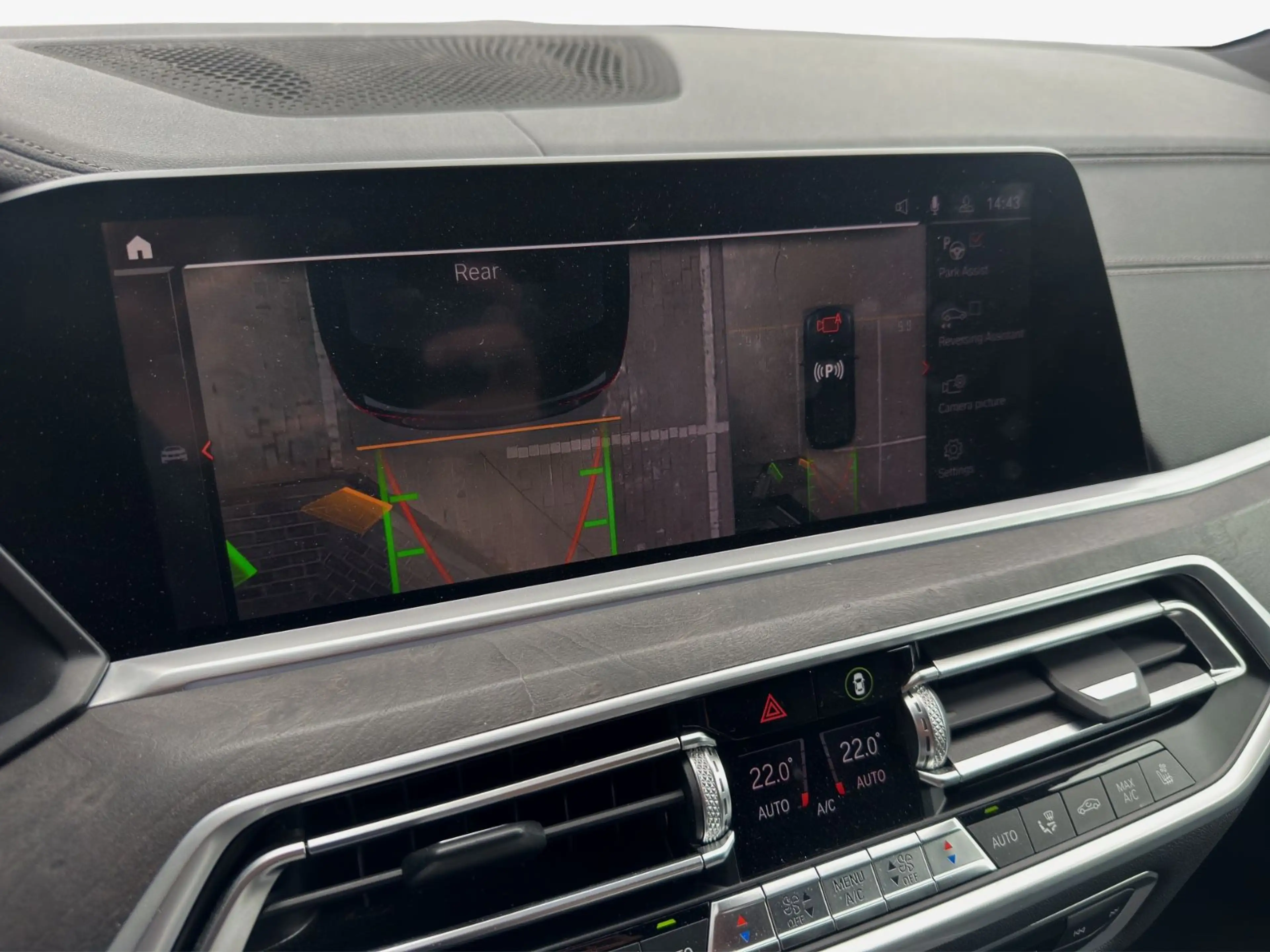 BMW X5 xDrive40i M Sport°LASER°PANO°MASS°HUD°H&K°LUF — photo 10