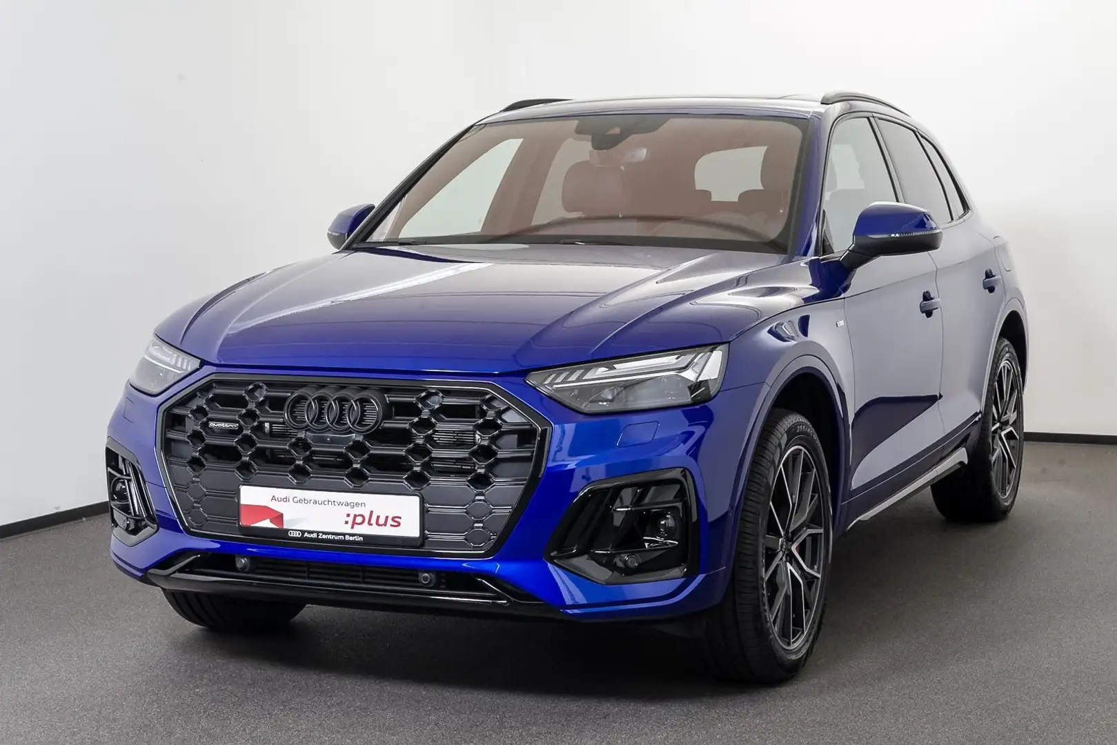 Audi Q5 S line 55 TFSI e qu. S tr. SITZHZG VIRTUAL Blau - 2