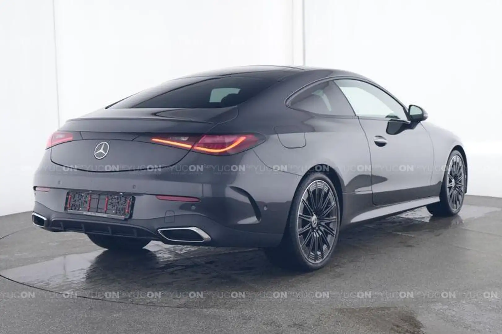 Mercedes-Benz CLE 200 CLE Coupé Automaat AMG Line | Nightpakket | Winter Grijs - 2