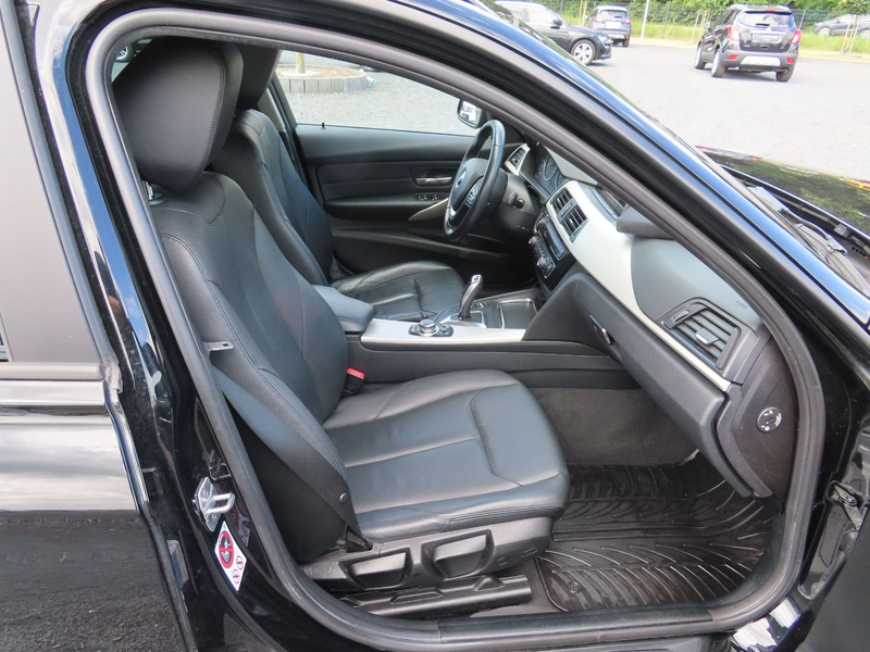 BMW 320 3 Touring 320 d Advantage  Autom. Leder Navi — photo 10