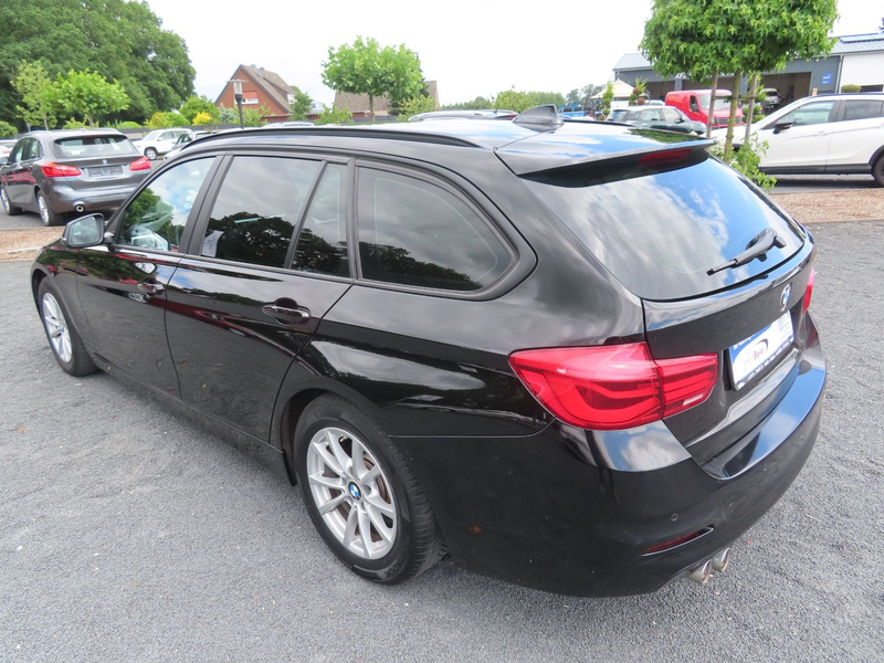 BMW 320 3 Touring 320 d Advantage  Autom. Leder Navi — photo 2