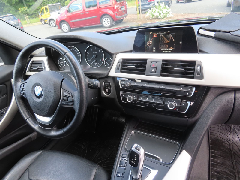 BMW 320 3 Touring 320 d Advantage  Autom. Leder Navi — photo 12