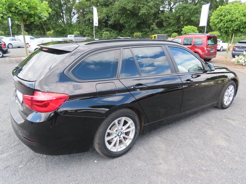 BMW 320 3 Touring 320 d Advantage  Autom. Leder Navi — photo 4