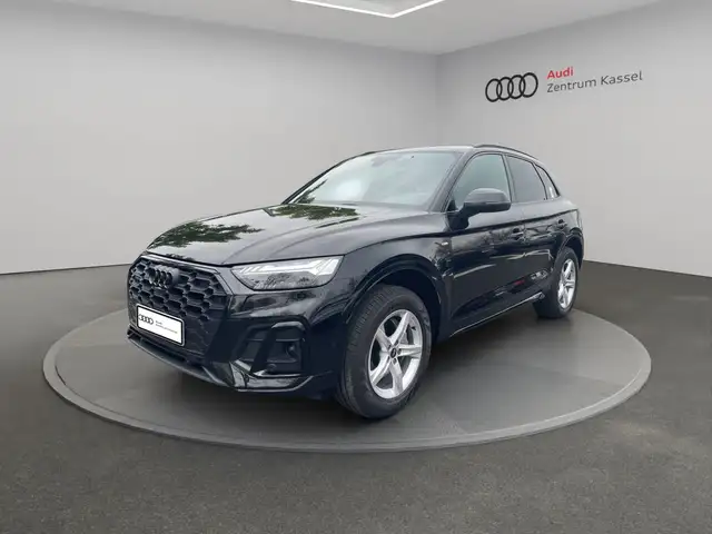 Audi Q5 view 2