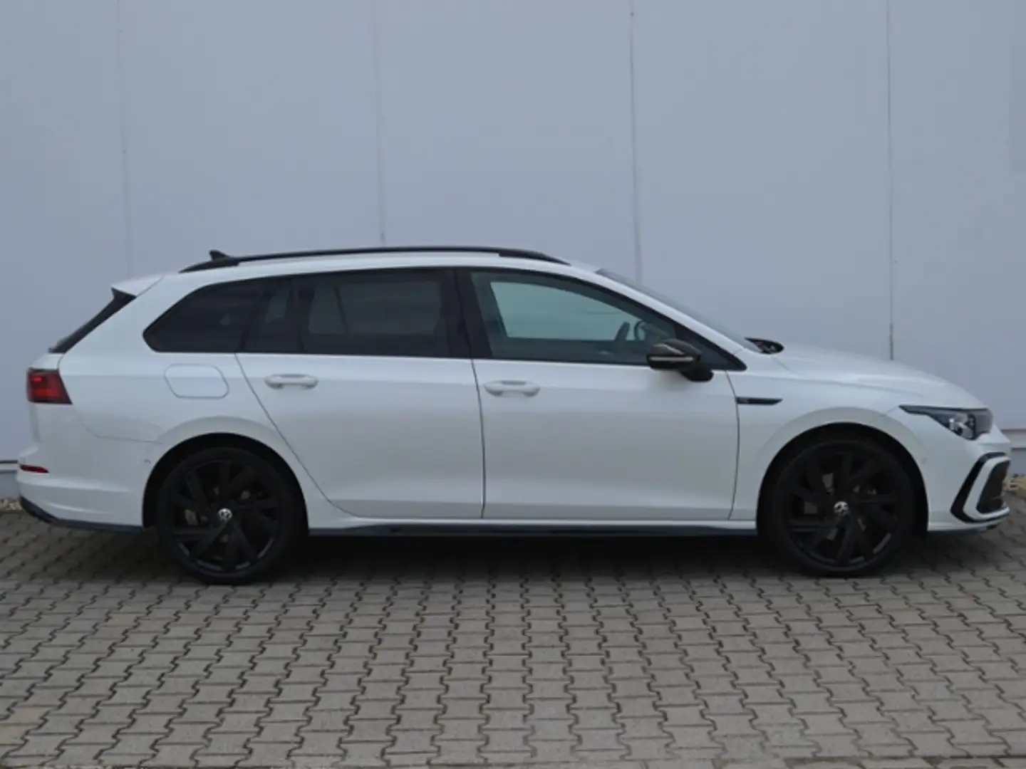Volkswagen Golf Variant VIII Variant 2.0 TSI DSG 190 PS R-Line BLACK-STYL Weiß - 2