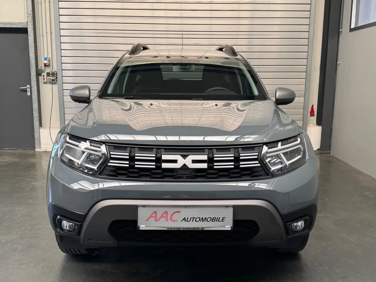 Dacia Duster II Journey/Navi/CarPlay/360°Cam/KeyLess Grau - 2