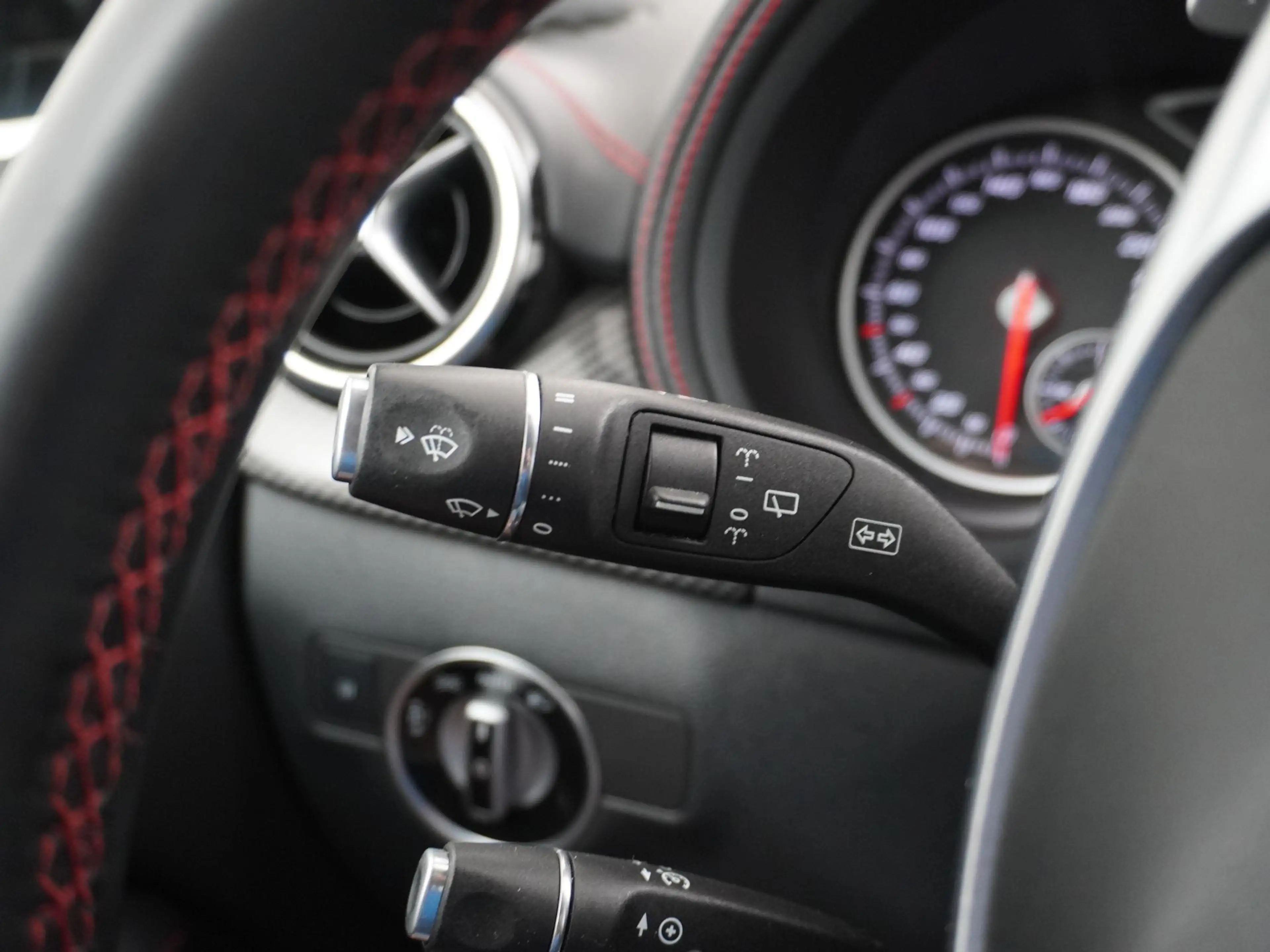 Mercedes-Benz B 250 4Matic Prestige AMG Styling Trekhaak 1500 KG Leder — photo 13
