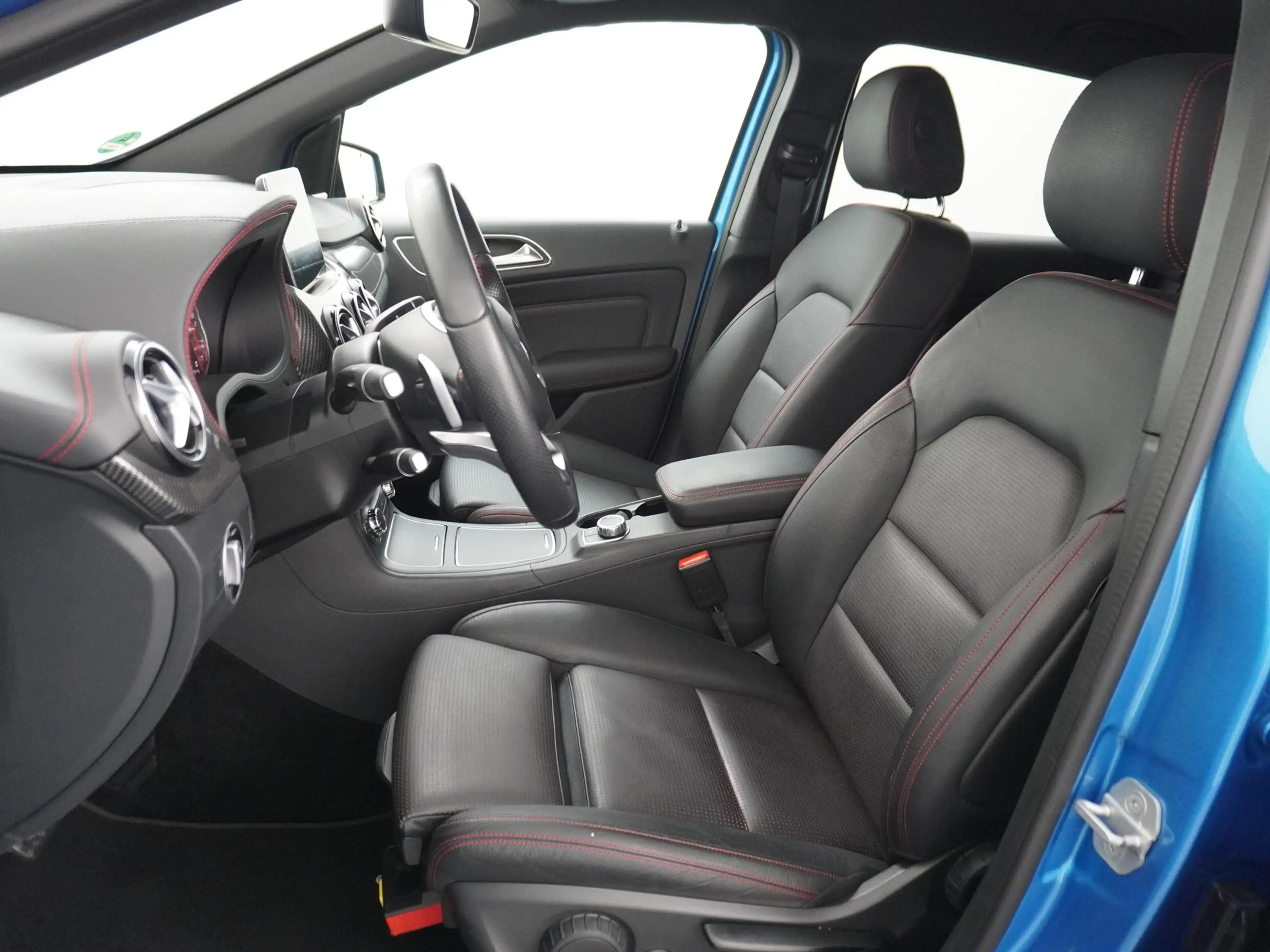 Mercedes-Benz B 250 4Matic Prestige AMG Styling Trekhaak 1500 KG Leder — photo 9