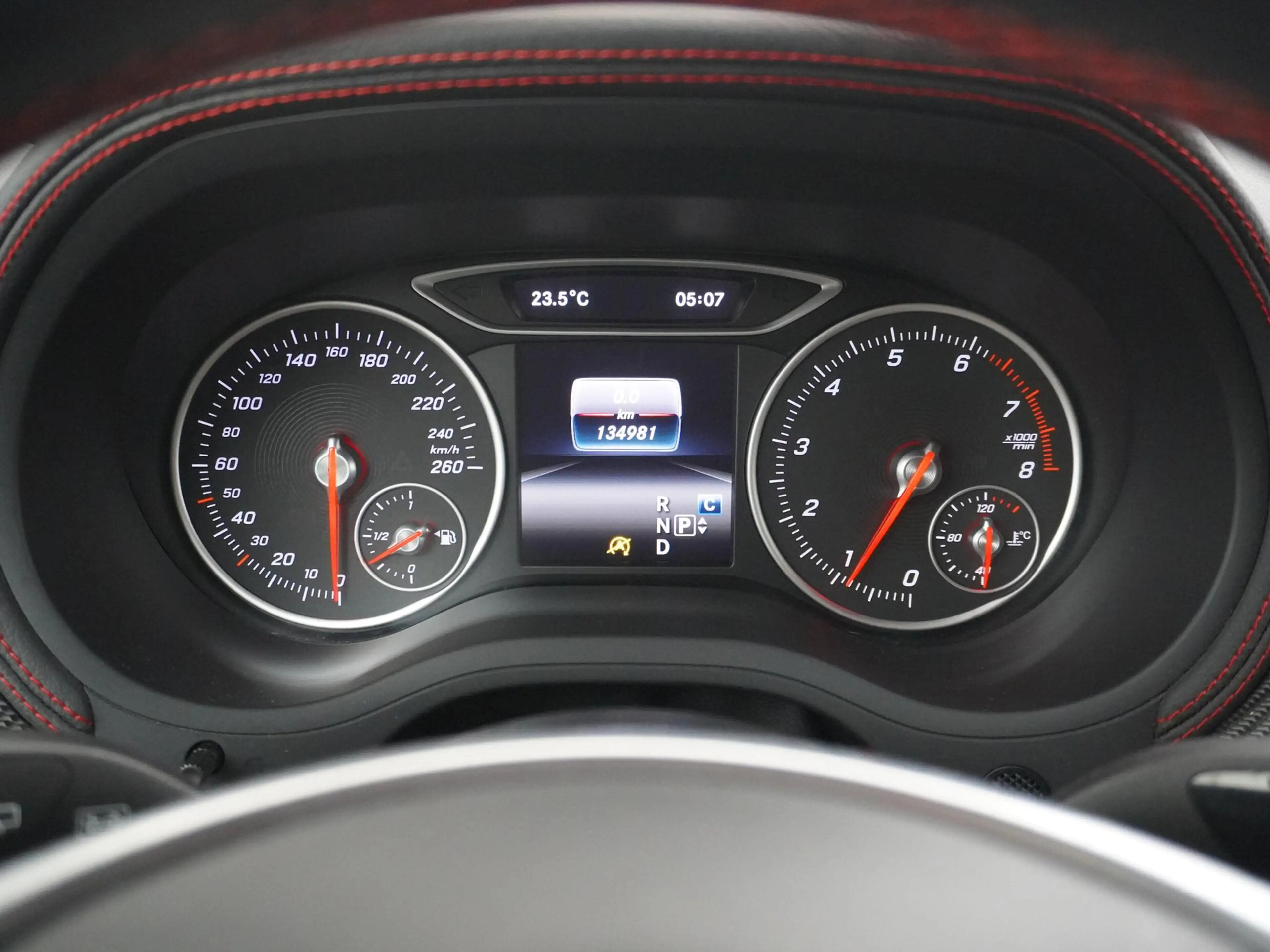 Mercedes-Benz B 250 4Matic Prestige AMG Styling Trekhaak 1500 KG Leder — photo 10
