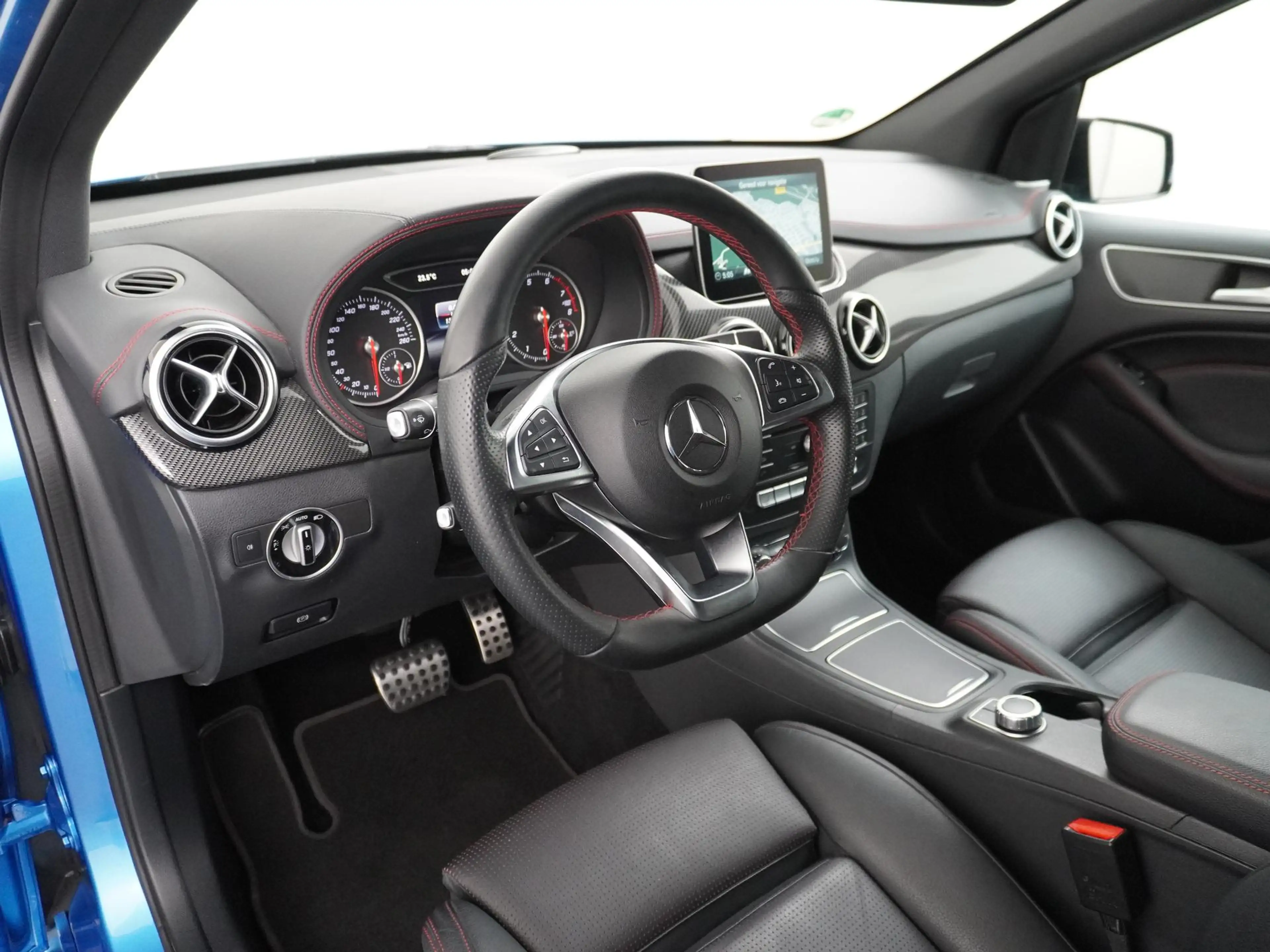 Mercedes-Benz B 250 4Matic Prestige AMG Styling Trekhaak 1500 KG Leder — photo 8