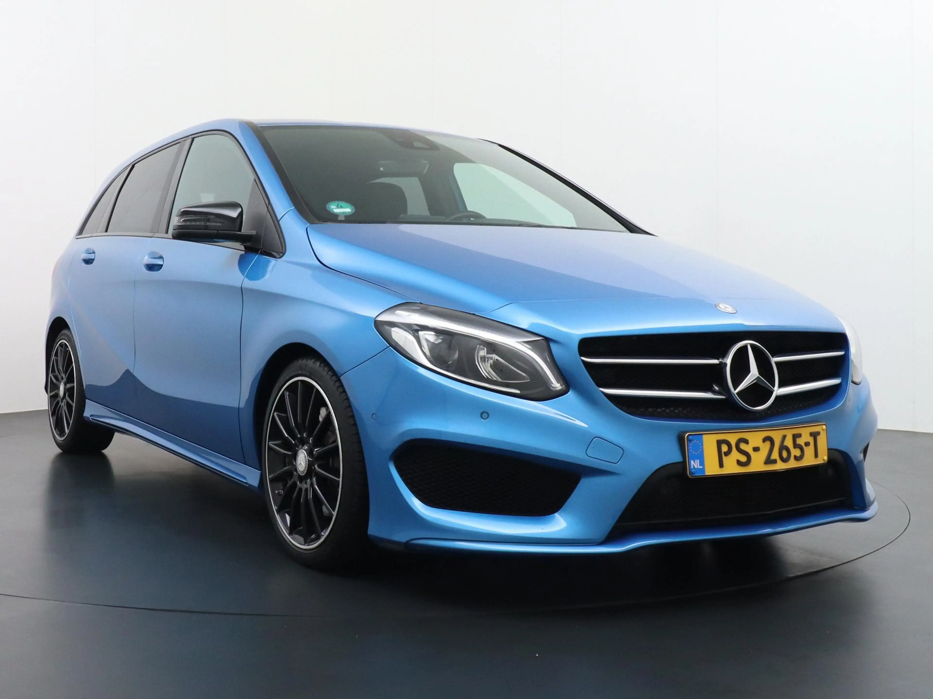 Mercedes-Benz B 250 4Matic Prestige AMG Styling Trekhaak 1500 KG Leder — photo 4