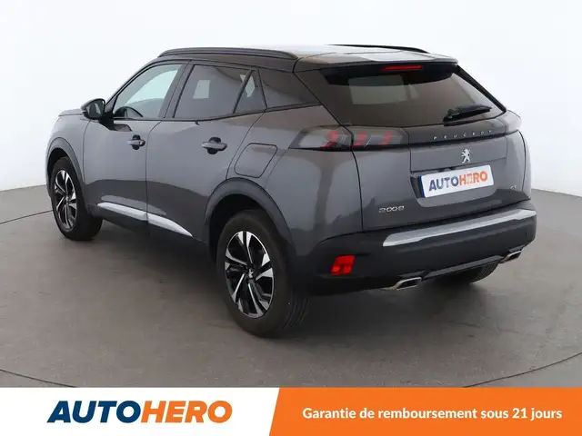 Peugeot 2008 view 4
