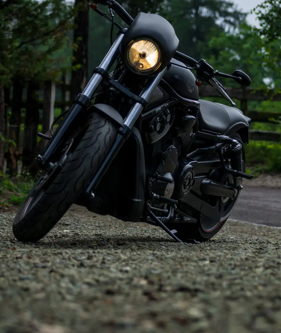 Harley-Davidson VRSC Night Rod Černá - 2