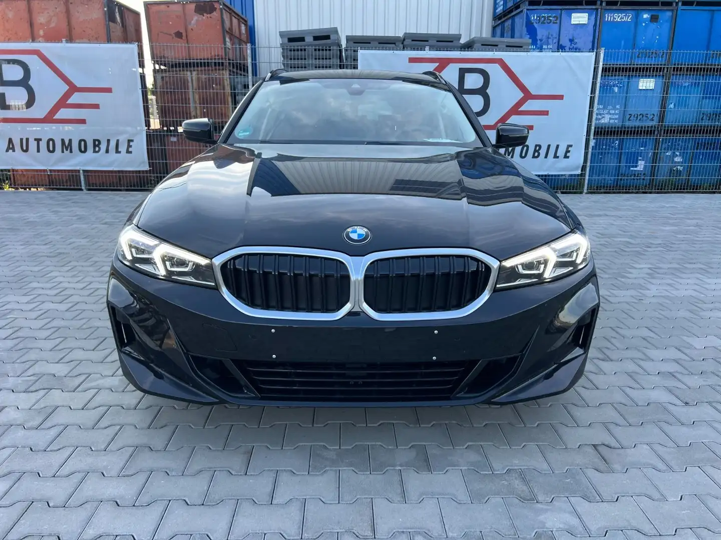 BMW 320 d Touring Noir - 2