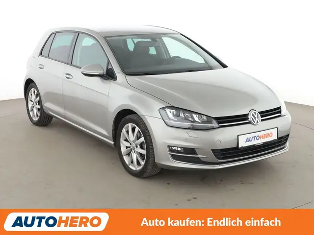 Volkswagen Golf view 8