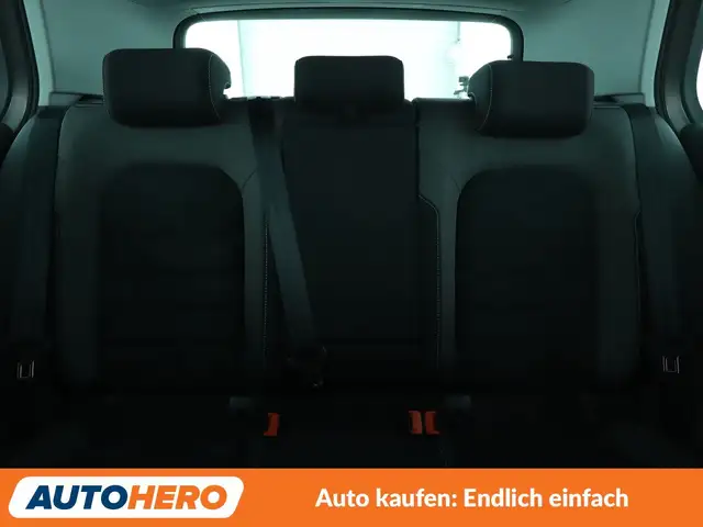 Volkswagen Golf view 15