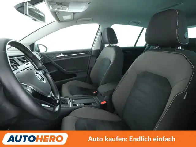 Volkswagen Golf view 10