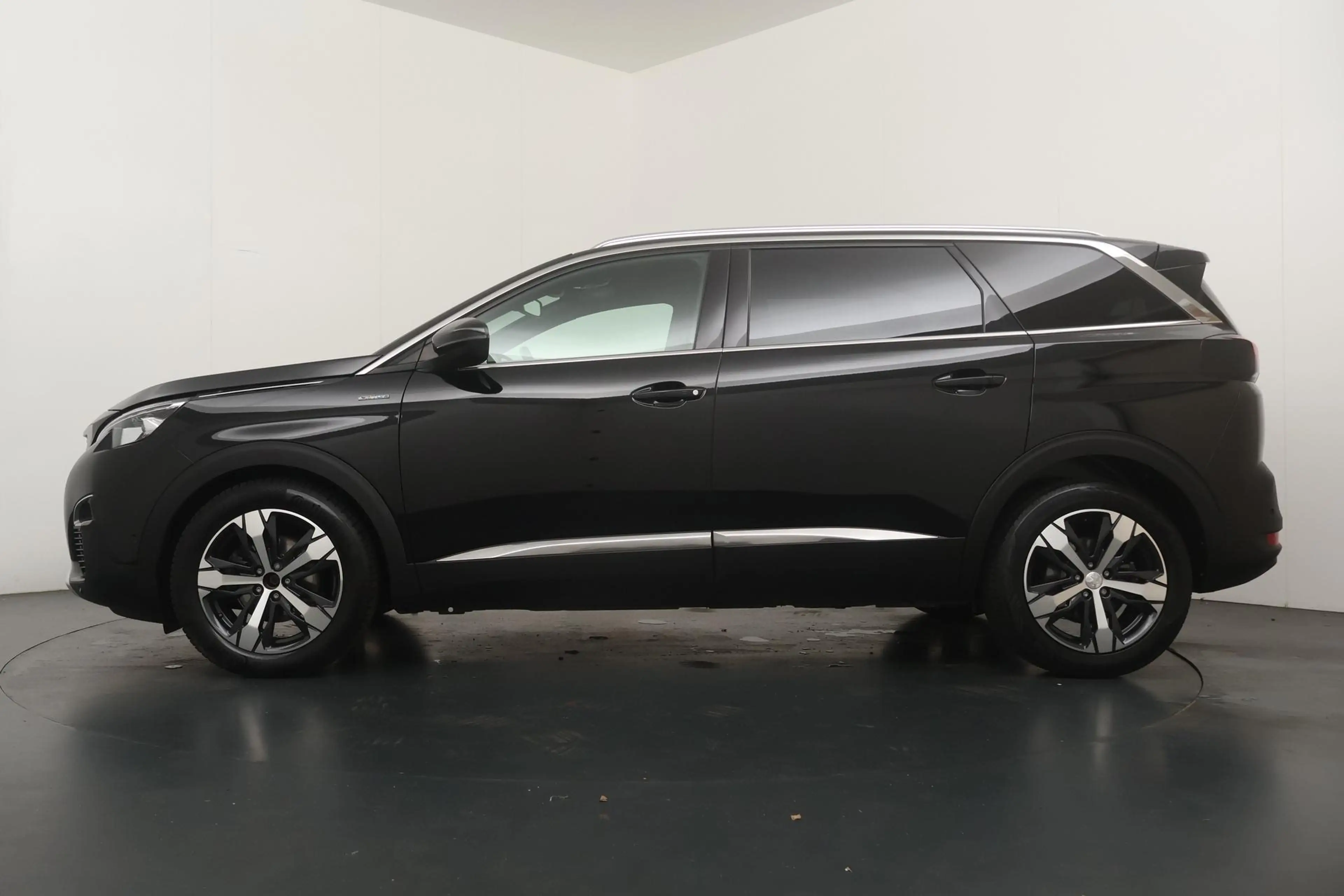 Peugeot 5008 1.6 165pk GT-Line | 7persoons | All season banden — photo 3